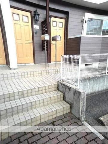 ニューハイネス横野IIIの玄関写真
