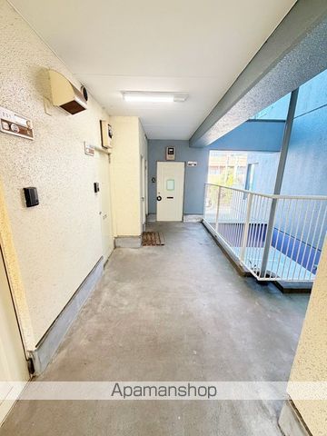 愛宕町アイハイツの玄関写真