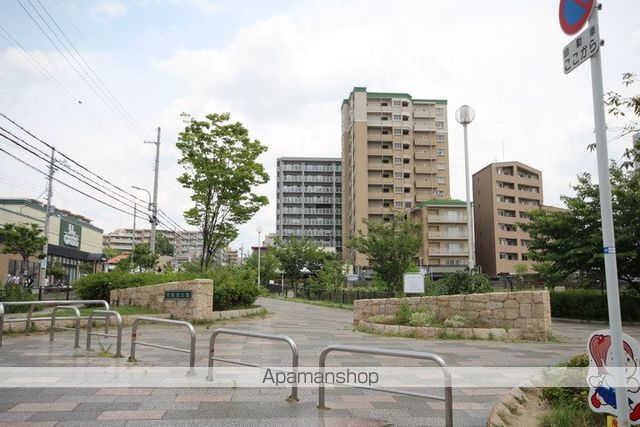 アンプルールフィギュールの周辺写真