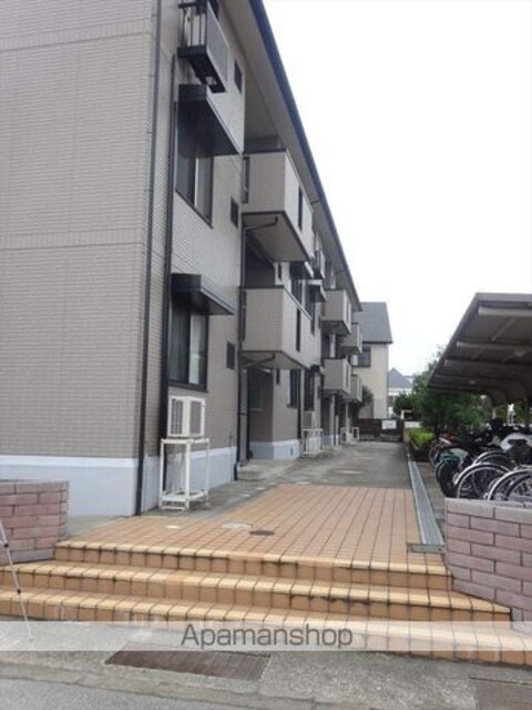 ファースト西浜[2LDK/56m2]の外観5