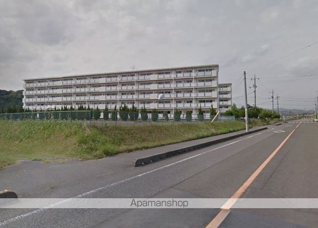 ビレッジハウス楠II1号棟の外観写真