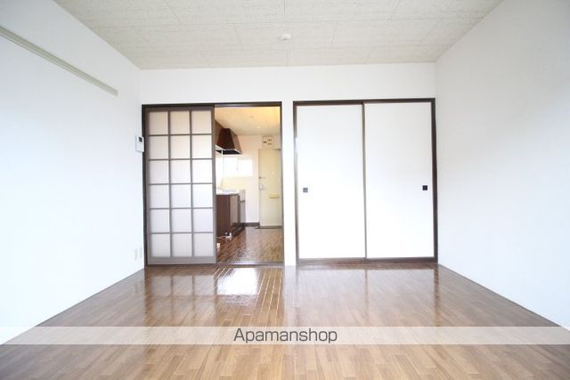 S.T.VILLA TSUSHIMA Bの内装写真