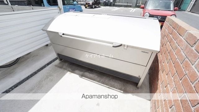 ヴァーティカル　シナモン[1LDK/41.04m2]の共用部1
