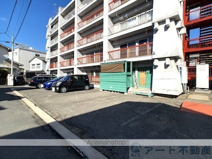 御幸マンション[2DK/38.9m2]の駐車場2