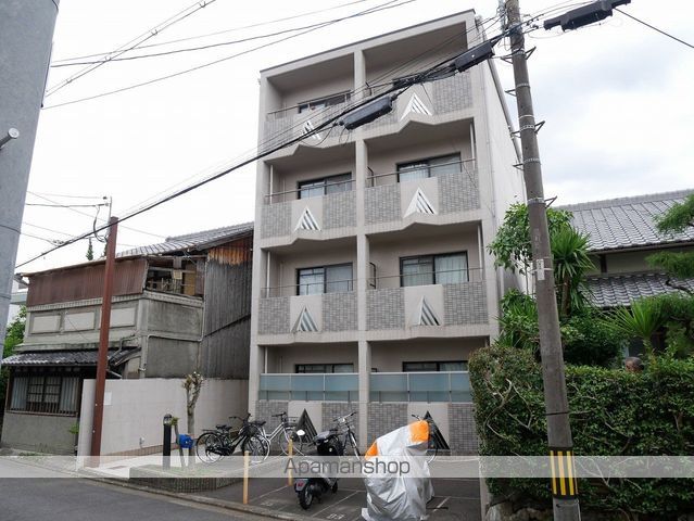 パープルゲートの外観写真