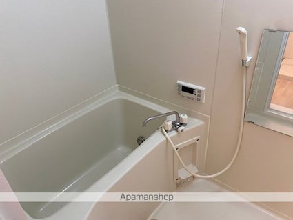 エザンスＴＨ[1R/30.03m2]のバス