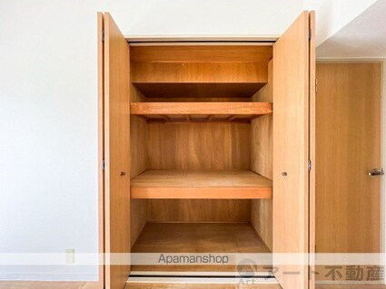 東一万ビル[1K/20m2]の収納