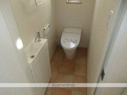 高円寺南戸建[3LDK/73.79m2]のトイレ