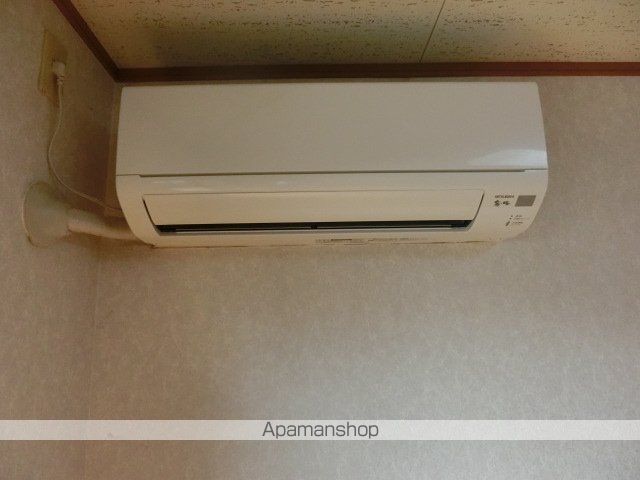 ロイヤルハイツ東八の内装写真