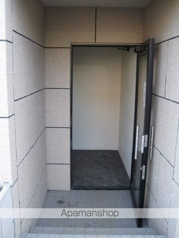 グランフォルム南円山の玄関写真