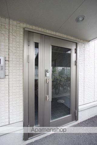 サニーコートの玄関写真