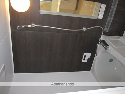 ヴィルヌーヴ　アン[1LDK/34.44m2]のバス