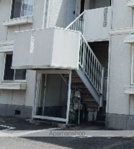 エレガンス西市 G棟の玄関写真