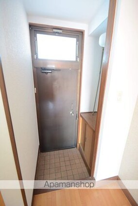 ヴィラ・シティ　ハナナカ[2K/39m2]の玄関