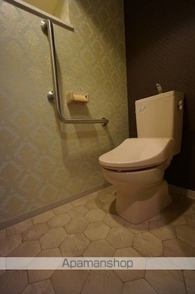 ラフィネ高峯[2LDK/63.52m2]のトイレ