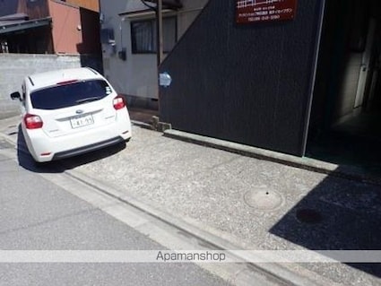 プラットホーム[1K/23.83m2]の駐車場