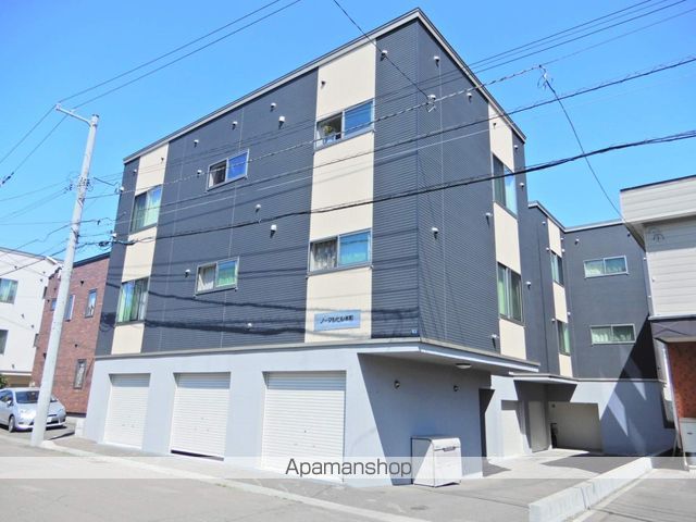 ノーマルヒル本町の外観写真
