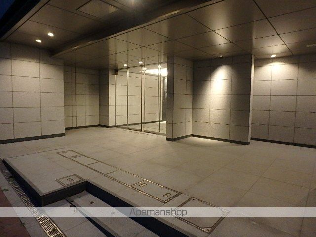 BLUROCK白金の玄関写真