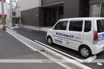 フレッチェ・ボスコⅡ（２）[1R/32.62m2]の駐車場