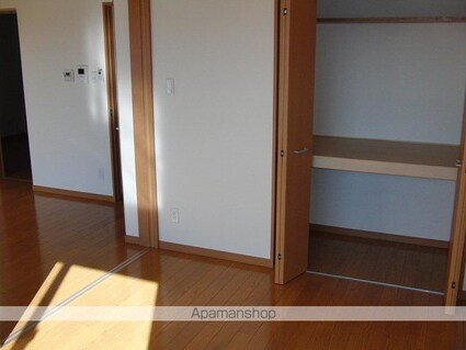 ヴィラ・クレアーレ[2LDK/57.92m2]の内装3