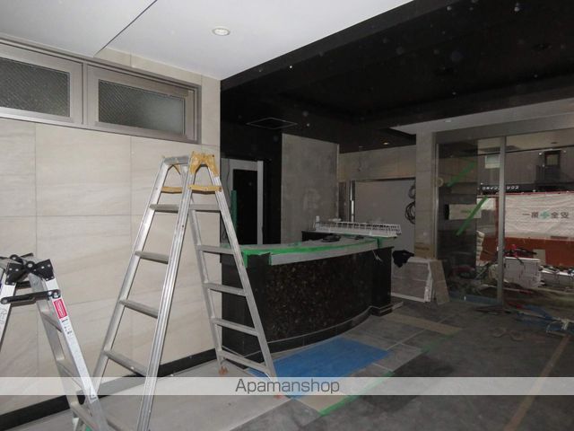 エステムコート梅田・茶屋町IIIネクスタの玄関写真