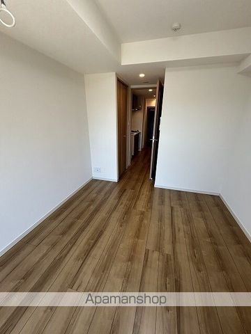 小田急伊勢原駅前マンションの内装写真
