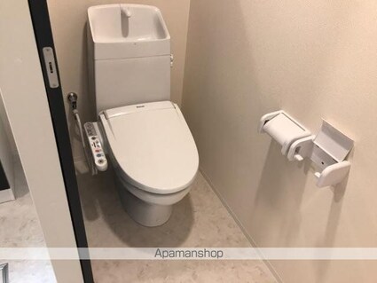 サンプレス・ラビアン[1LDK/35.64m2]の収納