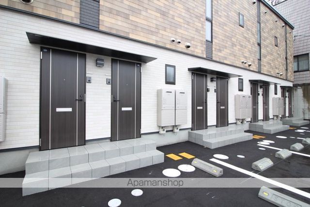 SHINEの玄関写真
