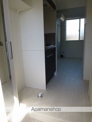 Ａｖｅｎｉｒ　上石神井[1R/12.07m2]の玄関