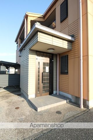 メゾン オリーブの玄関写真
