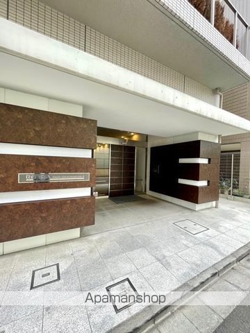 レジディア新御徒町IIの玄関写真