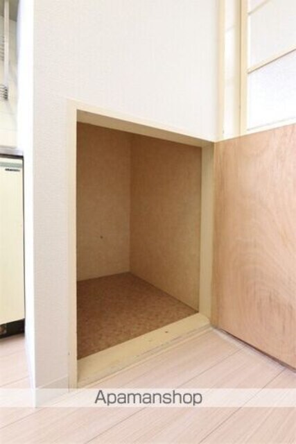 ペンション大手町[1K/15m2]の内装1
