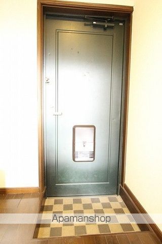 ホワイトキャッスル遠見塚7番館の内装写真