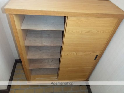 マンションさくらＡ棟[3K/60.12m2]の玄関