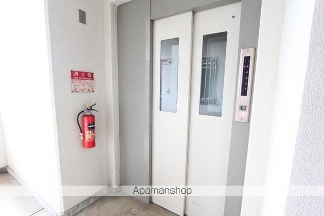 香川県高松市福岡町３丁目[1DK/30.8m2]の共用部1