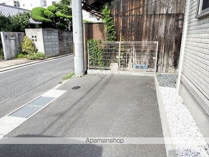 ラ　ルーチェ[1LDK/41.75m2]の駐車場