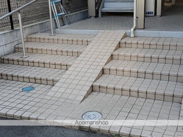 クレイノクオーレの玄関写真