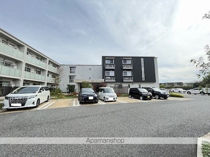 ＭＡＳＴＴＯＷＮ　Ａｓｔｒａｅａ[2LDK/66.75m2]の駐車場