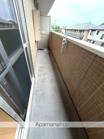 リアン トゥールの内装写真