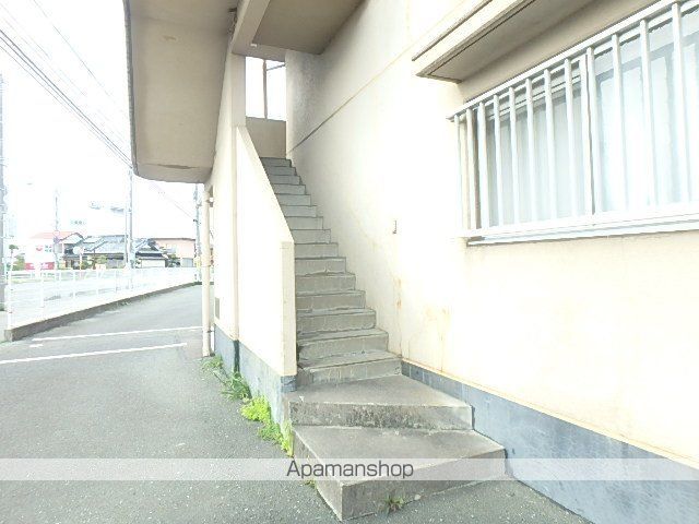 ヴィラ楠の宮の玄関写真