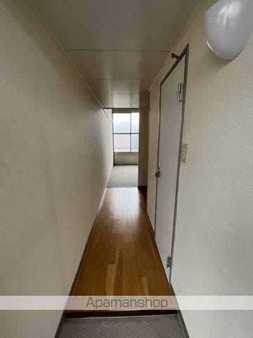 コンフォールTAGAMI B棟の内装写真