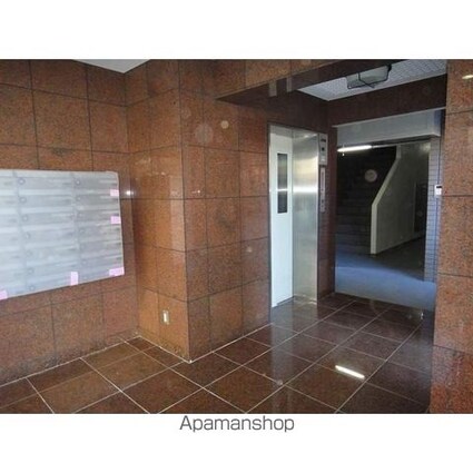 ガーデンクレス[2LDK/67.27m2]のエントランス