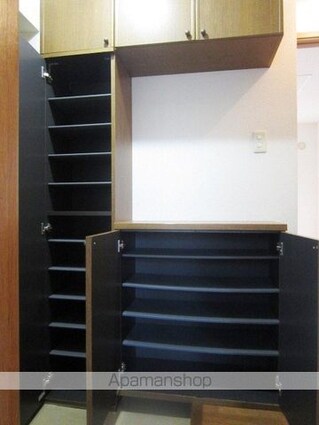 ツイン・コート　Ｂ[3DK/56.1m2]の玄関