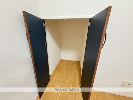 広島県福山市松浜町３丁目[2K/33.81m2]の収納