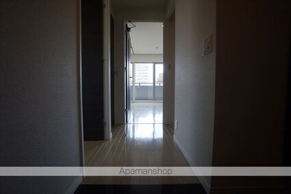 愛知県名古屋市東区泉３丁目[2LDK/59.33m2]の玄関