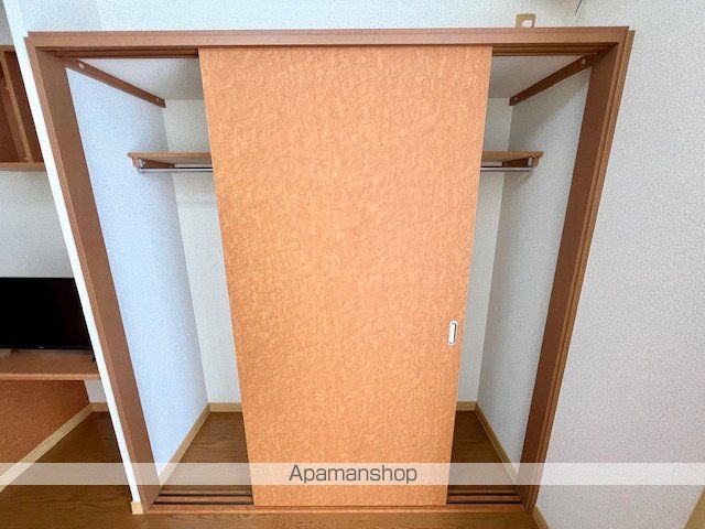 レオパレスラ レザンの内装写真
