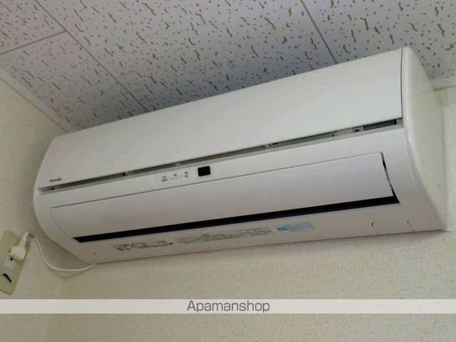 レオパレスエスト長府の内装写真