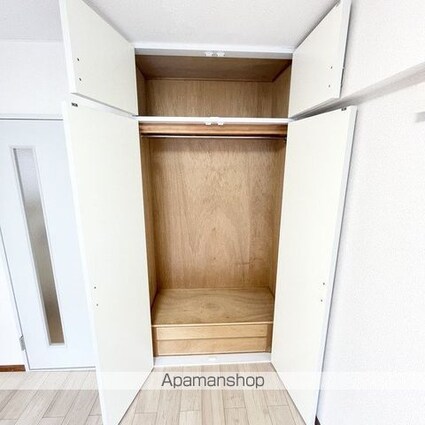 クレイン弥生[1K/17.55m2]の収納