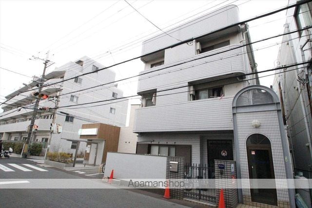 eーESAKAの外観写真