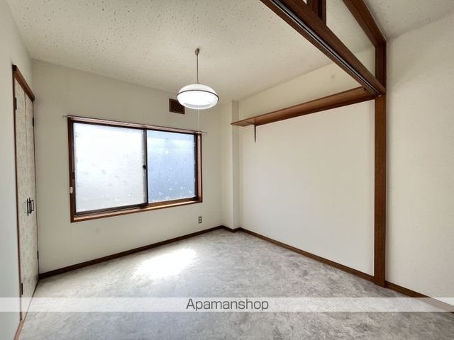 シャンポールわかさの内装写真